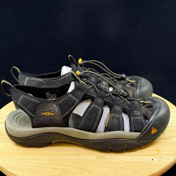 Keen Waterproof Slip On Sandals Men's Size 11 Black Hiking Athletic Comfort - Picture 4 of 10
